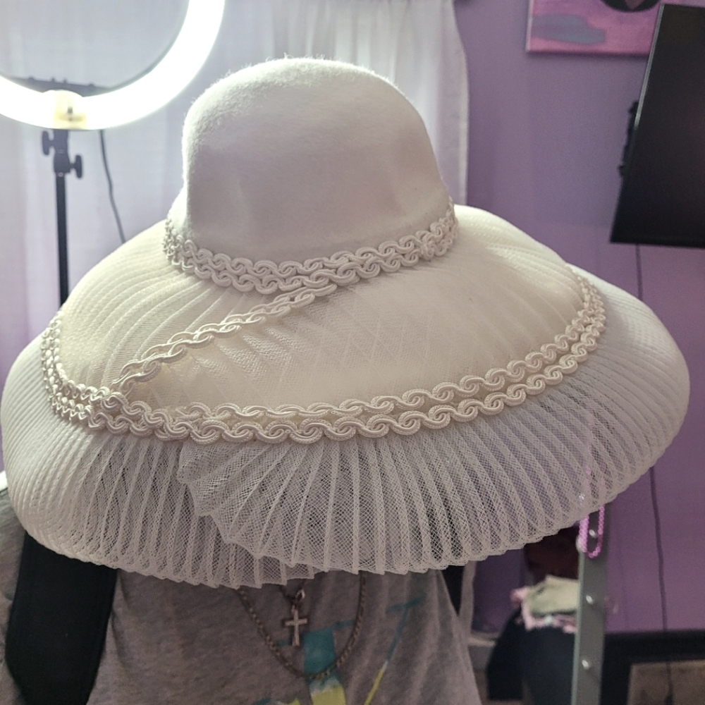 Cream Accessory Hat with Elegant Design